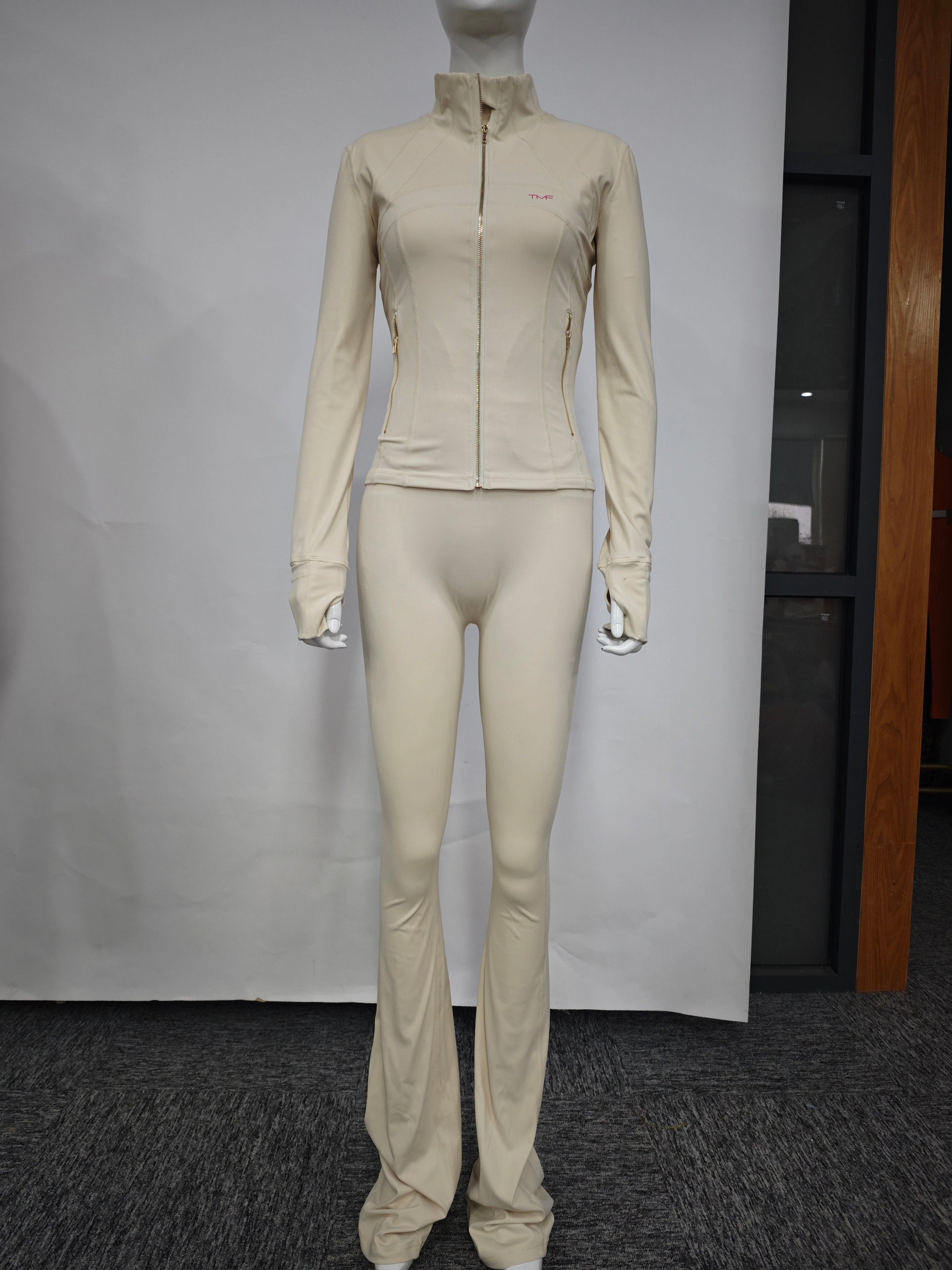 2 Piece Crème Luxe Active Set ( PRE ORDER ONLY)